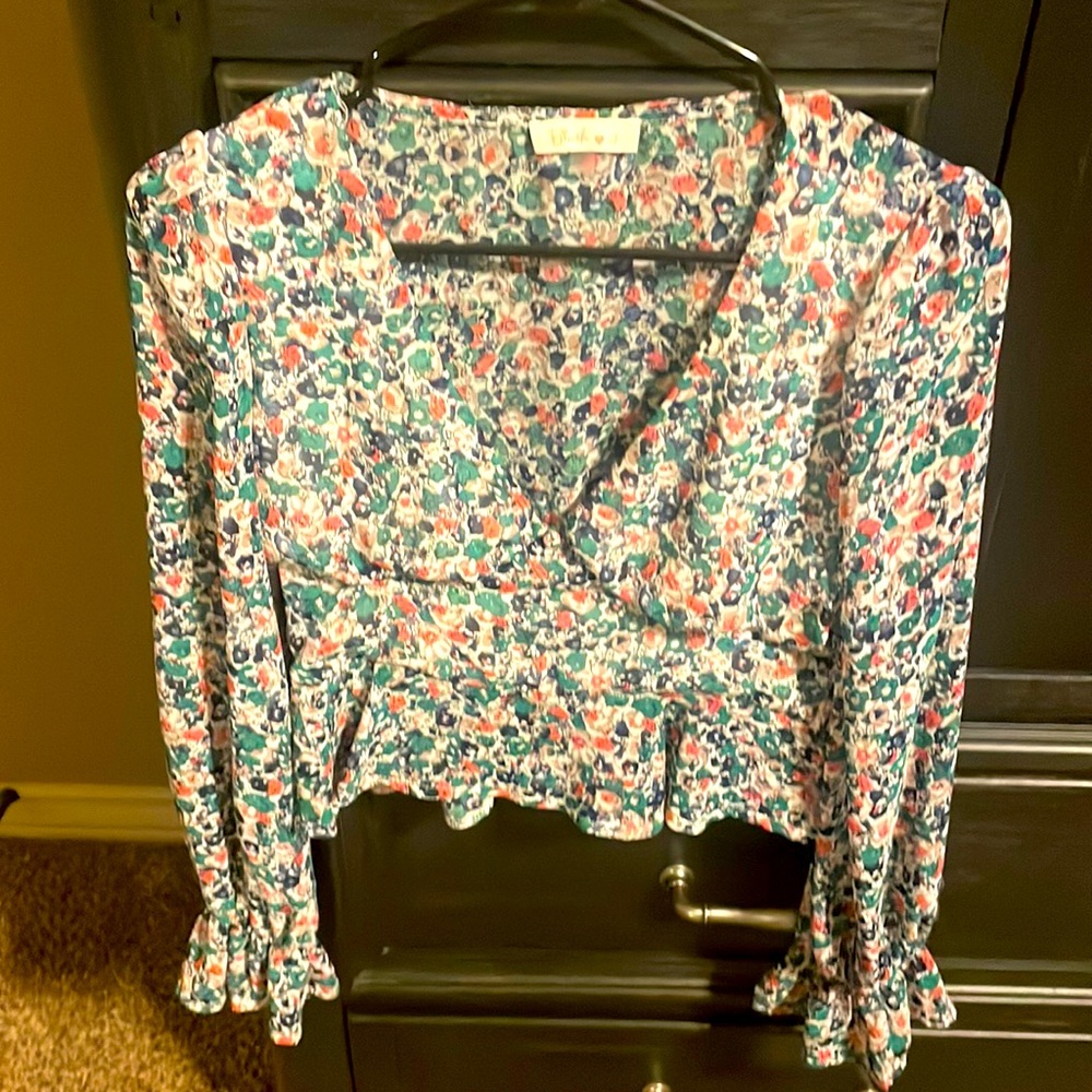 Cute sheer crop, worn once.